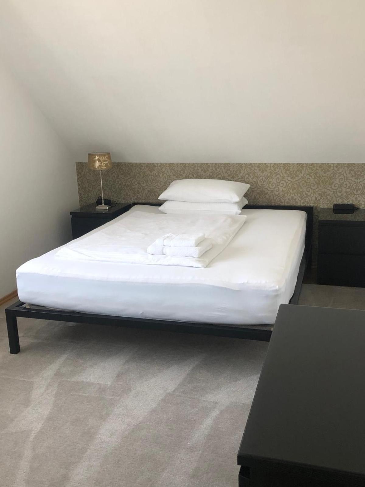 Modernes Stadthaus 100Qm Parkplatz Bad&Dusche Kueche Hannover Ngoại thất bức ảnh